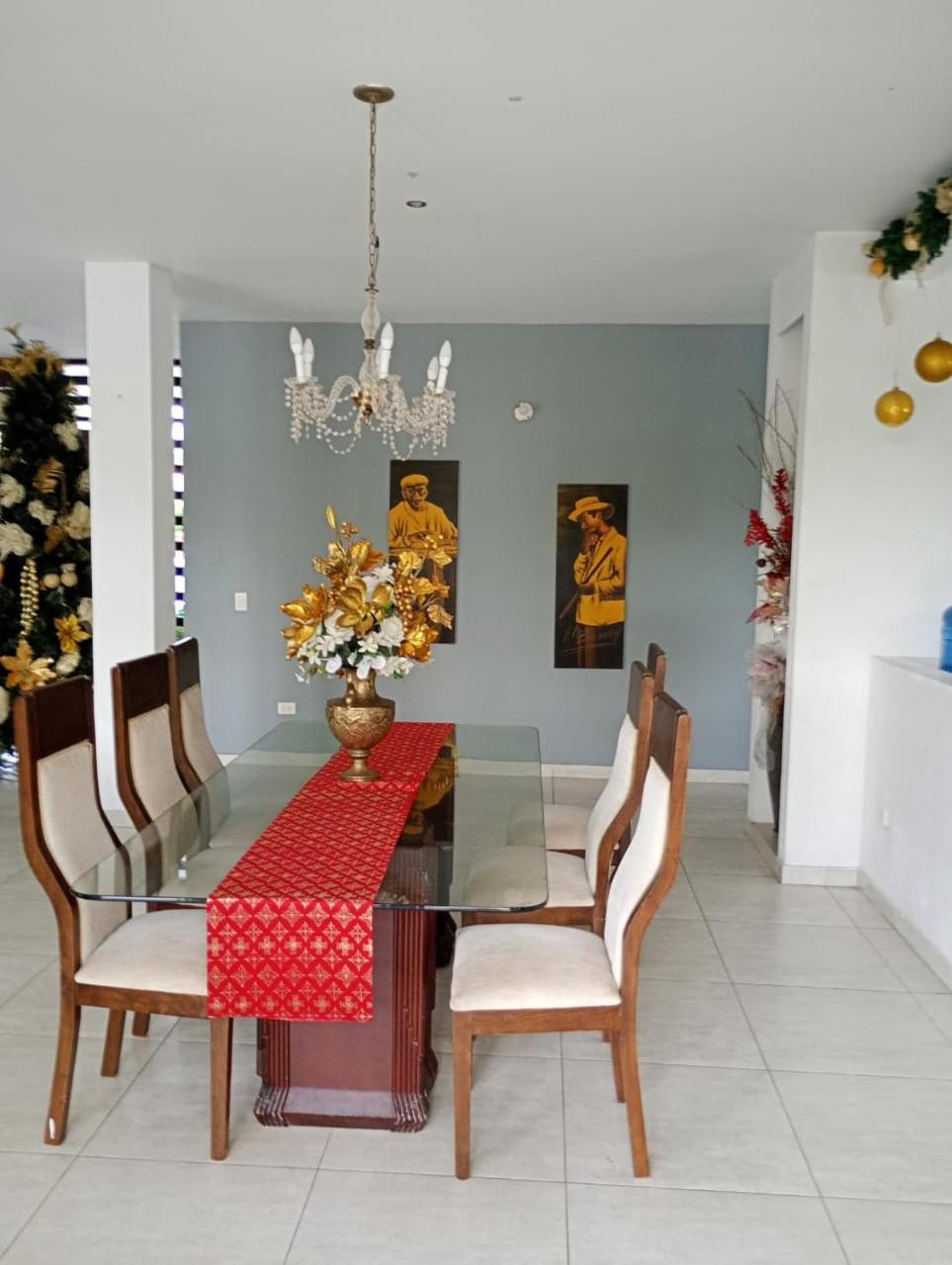 Casarena, Casa Y Campestres En El Llano *